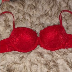 Victoria’s Secret Push-Bra 34DD